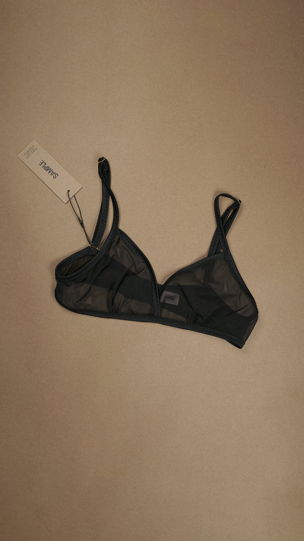 SAMPLE: Mesh Triangle Bralette M