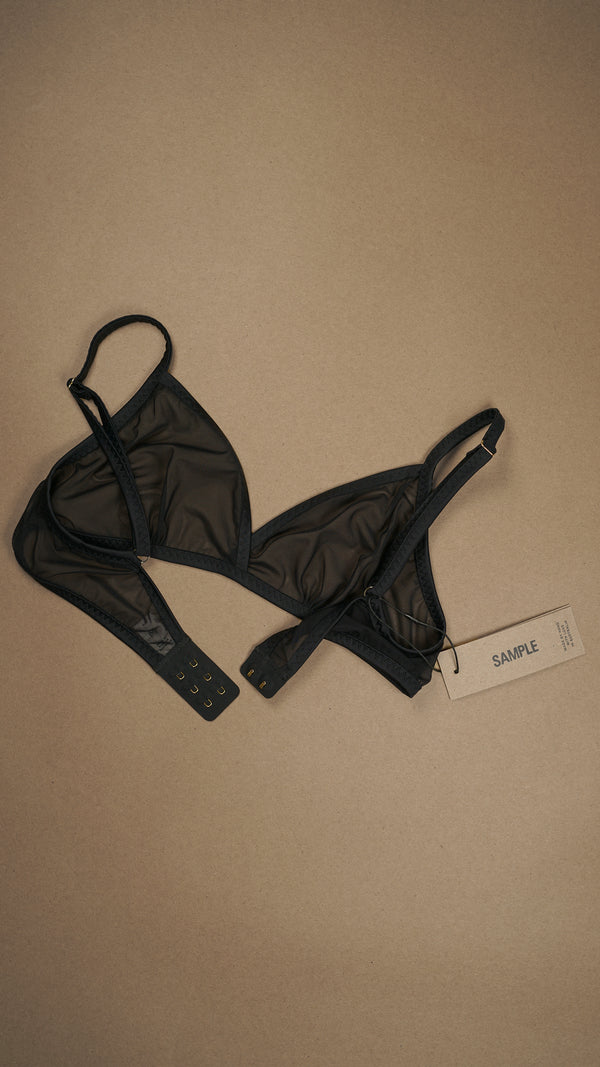 SAMPLE: Mesh Triangle Bralette M